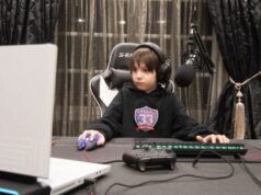 Tiene 8 años y un equipo lo contrató por 33.000 dólares para jugar Fortnite