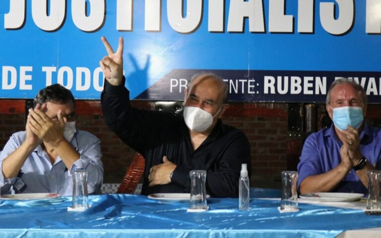Rubén Rivarola reunió a dirigentes justicialistas y referentes de barrios