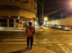 Demoraron a 7 personas durante la madrugada por circular sin el permiso obligatorio