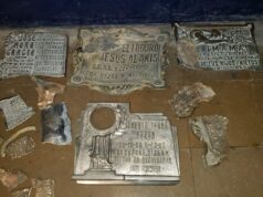 Capturaron a los ladrones de placas de bronce