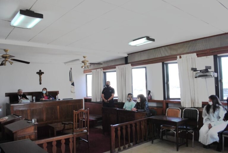 Un hombre y una mujer condenados a 5 años de prisión por robo con arma
