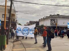 Organizaciones Sociales reclamaron en el Banco Macro por falta de pago de los Planes de Contingencia