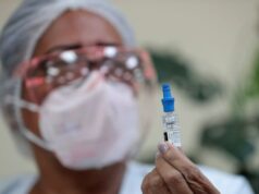 Escándalo en Chile: inocularon a más de cien personas contra el COVID-19 con vacunas para perros