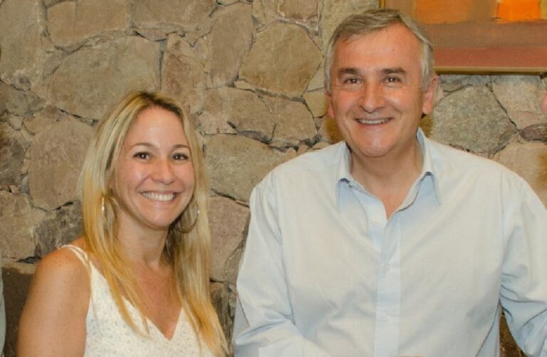 La esposa de Gerardo Morales, Tulia Snopek, asumiría a fin de mes como directora suplente de YPF