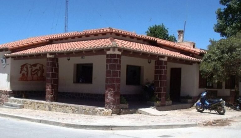 Un policía atacó a golpes a su novia y a su suegra