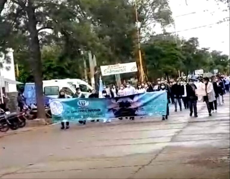 Acto y desfile en el Hospital Paterson por el Día Internacional de la Enfermería
