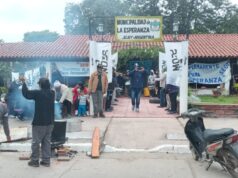 La Esperanza: trabajadores reclaman frente al municipio