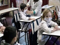 Docentes: «Ya es momento de volver a las aulas»