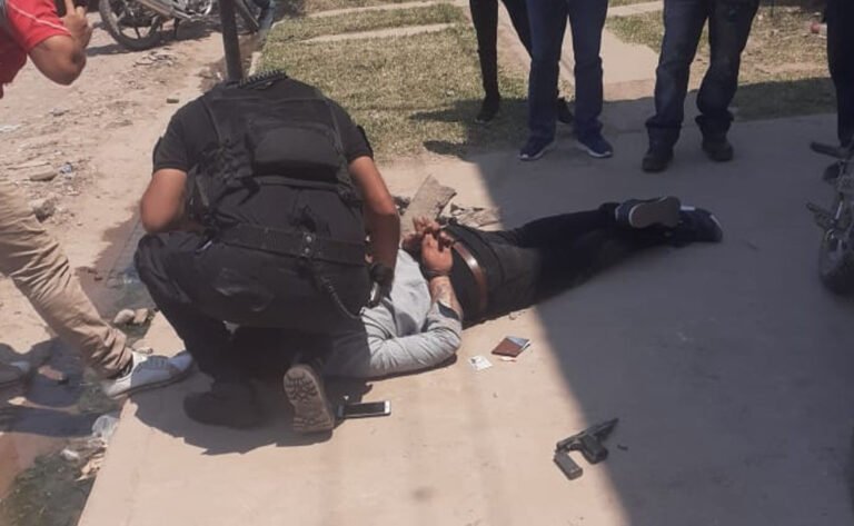 Robó a punta de pistola un millón de pesos a metros de un banco en Libertador