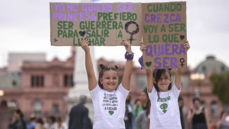 Marchas y talleres en distintas provincias contra la violencia de género