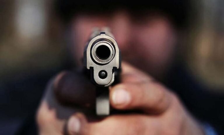 San Pedro: circulaban en un camión, les reventaron las cubiertas y les robaron a punta de pistola
