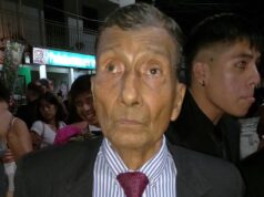 Abuelo sampedreño egresado del secundario como abanderado, realizó la Cena Blanca