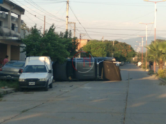 San Pedro: Una camioneta volcó en avenida Brasil