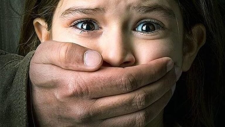 Una menor sampedreña era abusada por la pareja de su abuela en Santiago