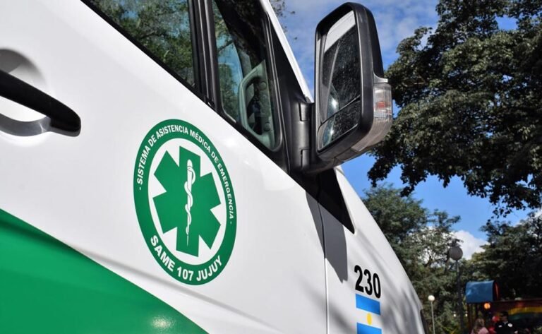Murió un motociclista tras ser embestido por un vehículo en Perico: el conductor se dio a la fuga