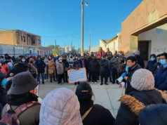 Por la falta de docentes en Abra Pampa, padres tomaron la Escuela Normal