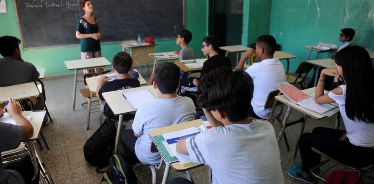 En Jujuy sólo el 11% de los estudiantes termina la escuela a tiempo y con los conocimientos necesarios