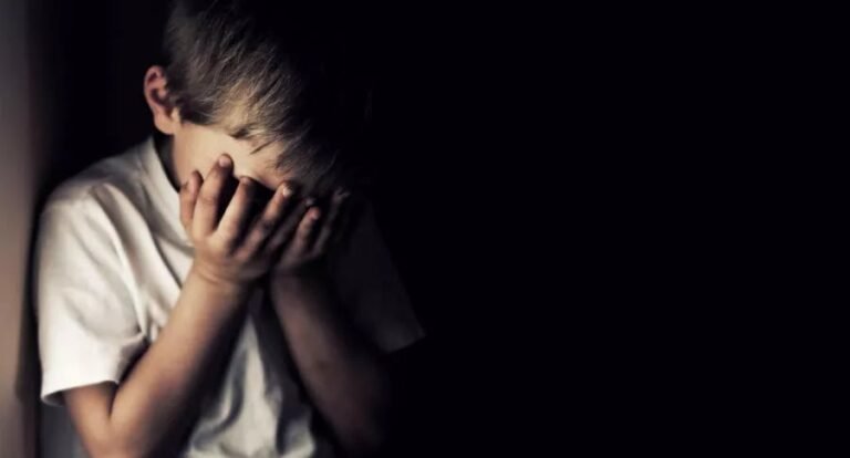 Salta: investigan caso de violación en grupo en el baño de un colegio