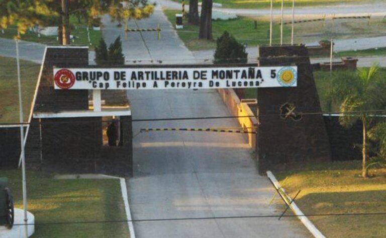 Jujuy: un cabo del Ejército golpeó salvajemente a una mujer y al subjefe del GAM 5