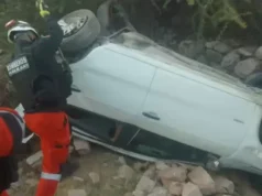 Humahuaca: chocaron contra un camión, cayeron 5 metros de altura y sufrieron graves heridas