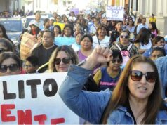 Docentes mantienen permanencia en el Ministerio de Educación a la espera de la reunión con funcionarios
