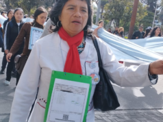 Abrazo simbólico docente por los descuentos salariales