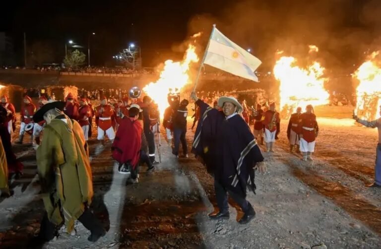 Jujuy: Marcha evocativa del Éxodo Jujeño