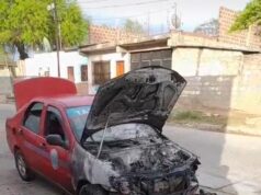 Se incendió un remis cerca del cementerio de San Pedro